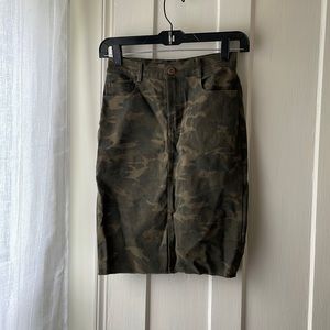 Vici - Midi Camo Skirt - small